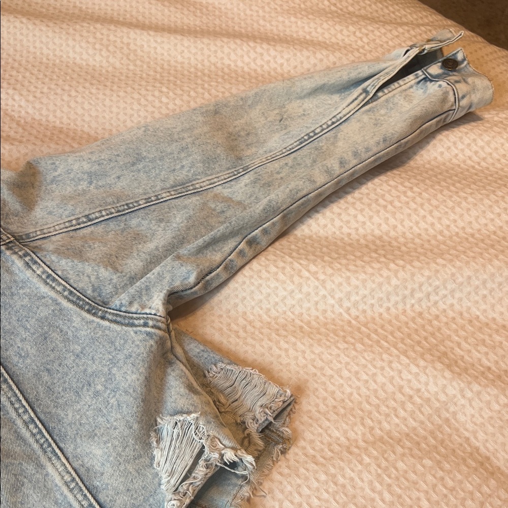 Rivalry Threads Light Blue Jean Jacket - image 6